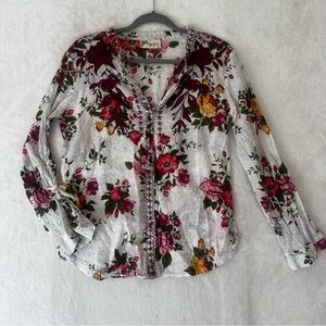 MAGAZINE Embroidered Floral Blouse Women's medium High Quality Detail Cotton